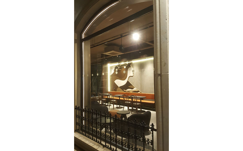 STARBUCKS AVANOS